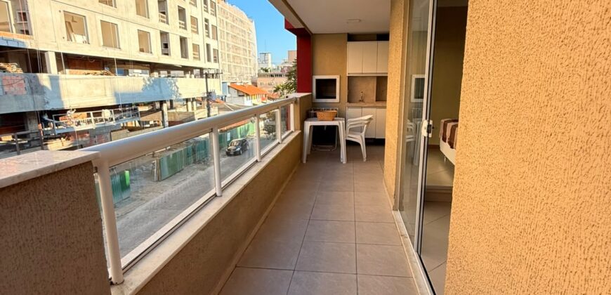 Apartamento com 2 Dormitórios Mobiliado e Decorado na Praia de Bombas