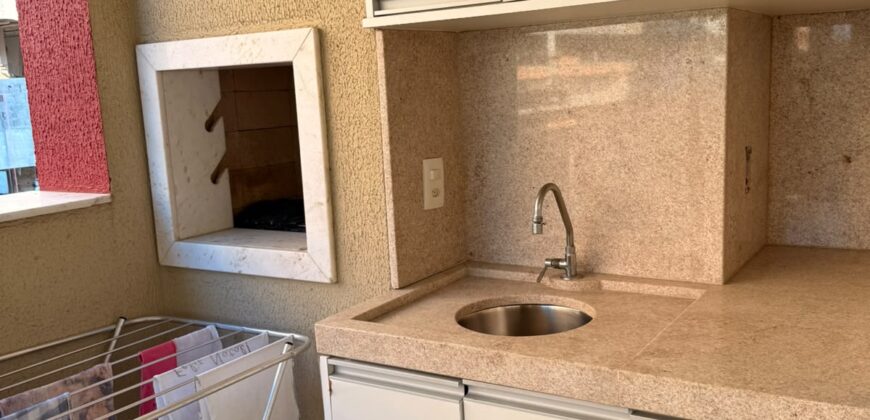 Apartamento com 2 Dormitórios Mobiliado e Decorado na Praia de Bombas