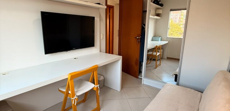 Apartamento com 2 Dormitórios Mobiliado e Decorado na Praia de Bombas