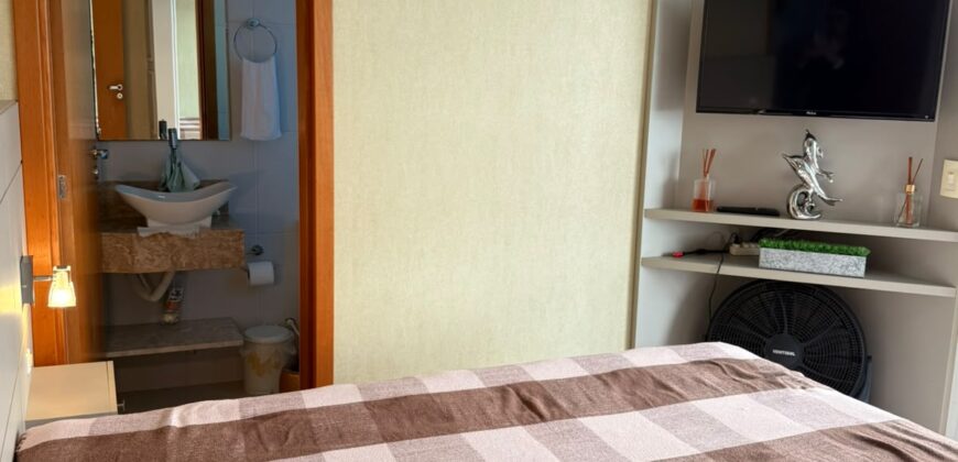 Apartamento com 2 Dormitórios Mobiliado e Decorado na Praia de Bombas