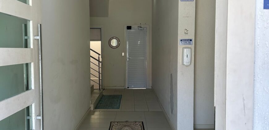 Apartamento na Praia de Mariscal com 2 Dormitórios á Venda – POR APENAS R$ 600.000