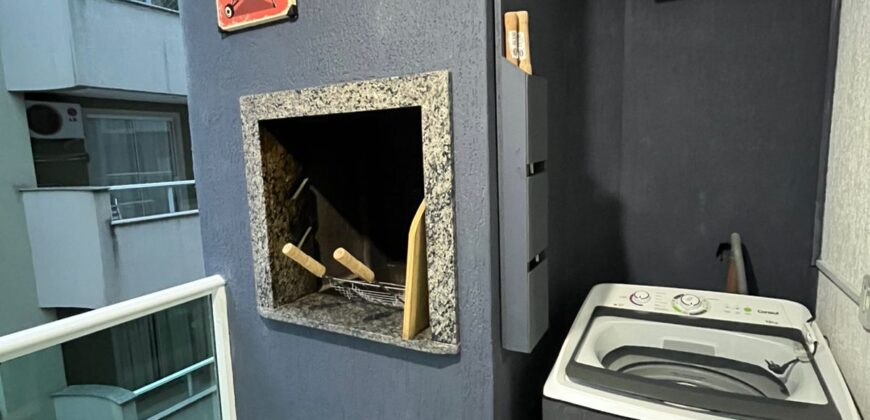 Apartamento à Venda na Praia de Bombas com 2 Dormitórios – R$ 800.000