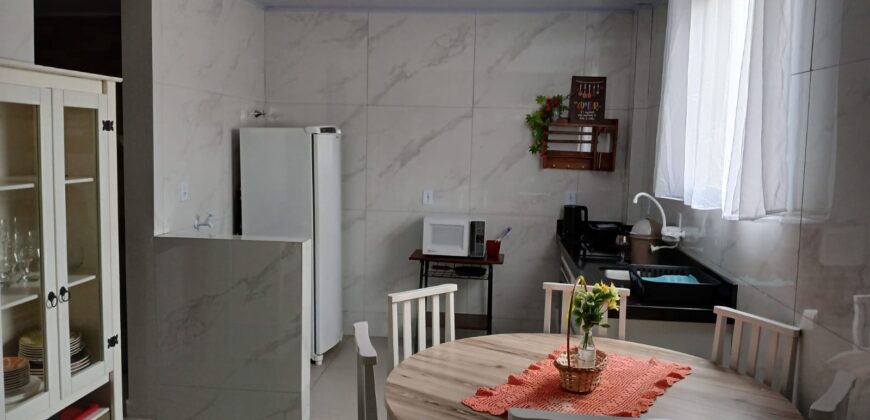 Excelente Casa na Praia de Bombas com 4 Dormitórios Por R$ 1.500.000